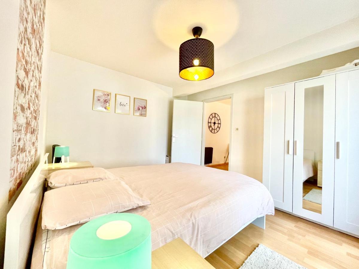 Centre Ville - Balcon - Parking Gratuit Colmar Bagian luar foto